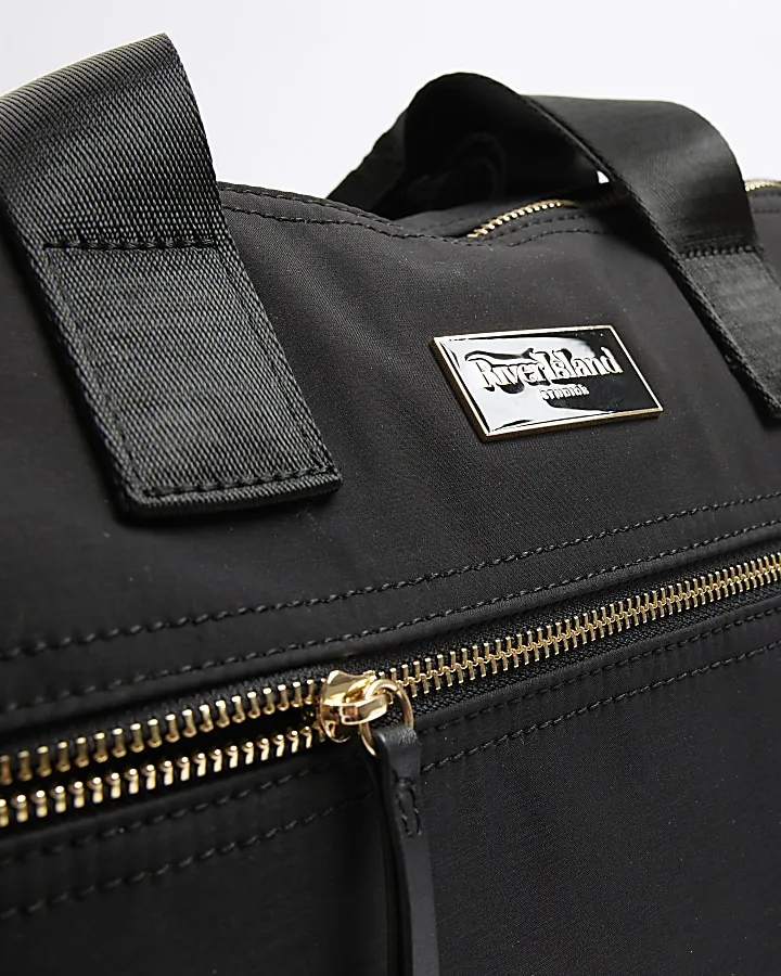 Black front zip holdall travel bag