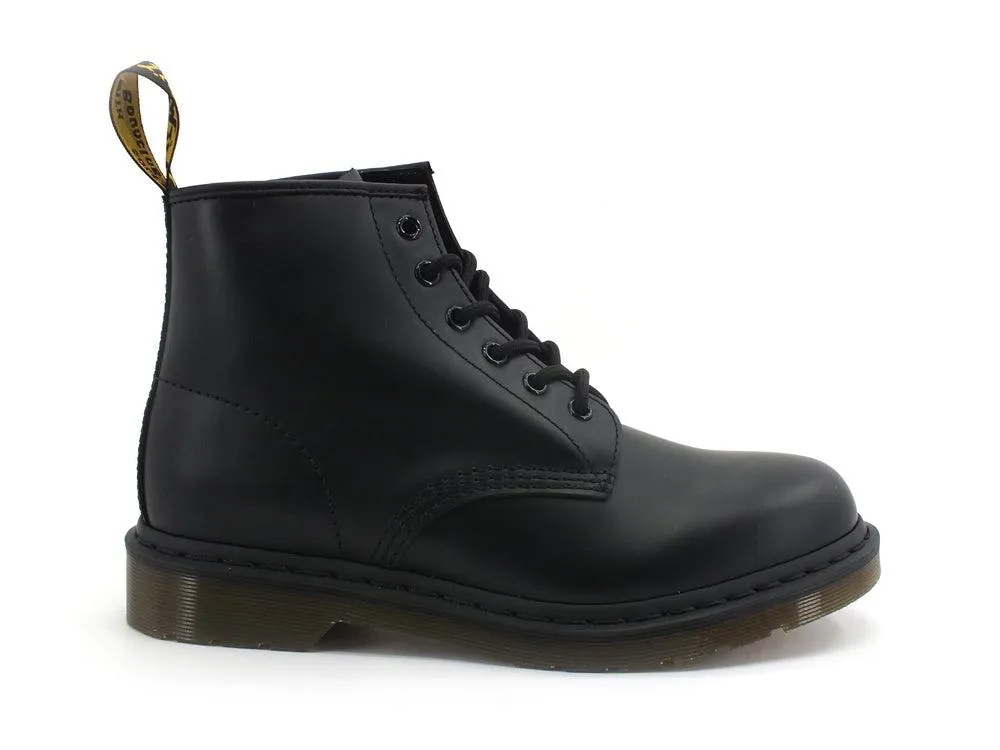 DR. MARTENS 101 Anfibio 6 Fori Smooth Black 101-24255001