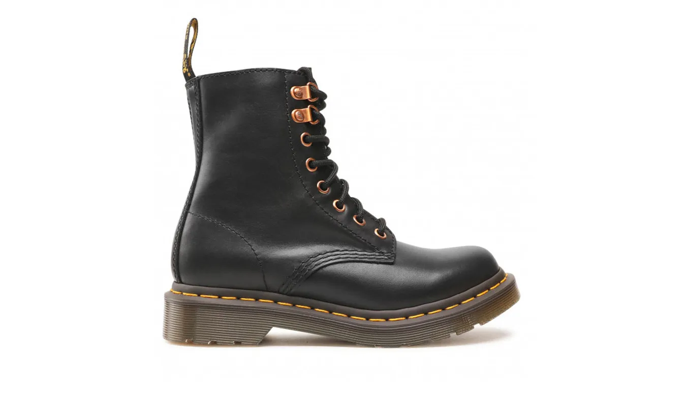 Dr. Martens 1460 Pascal Hardware