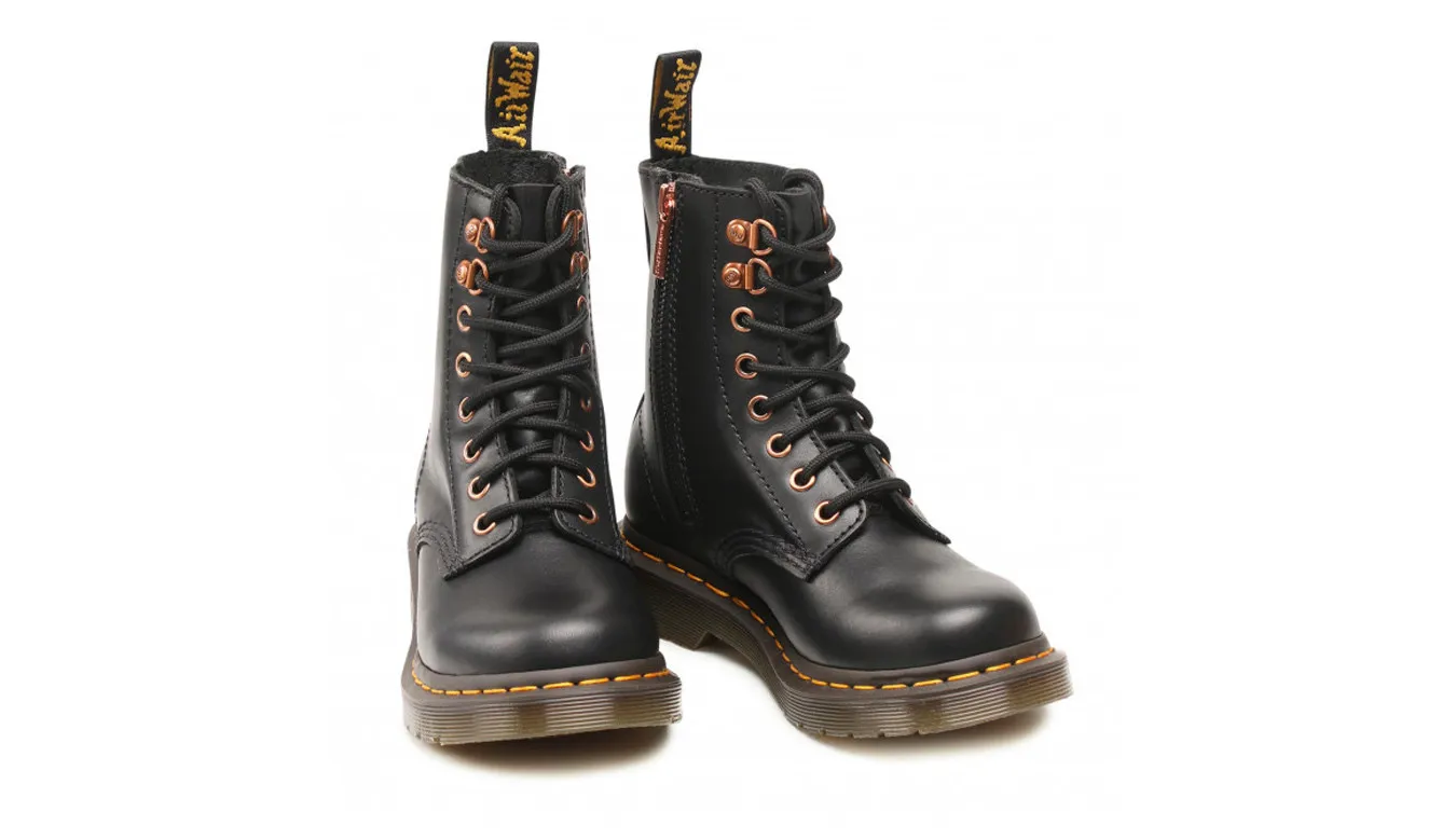 Dr. Martens 1460 Pascal Hardware