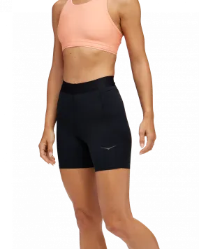 Hoka Women's 6'' Knit Short Black | Buy Hoka Women's 6'' Knit Short Black here | Outnorth