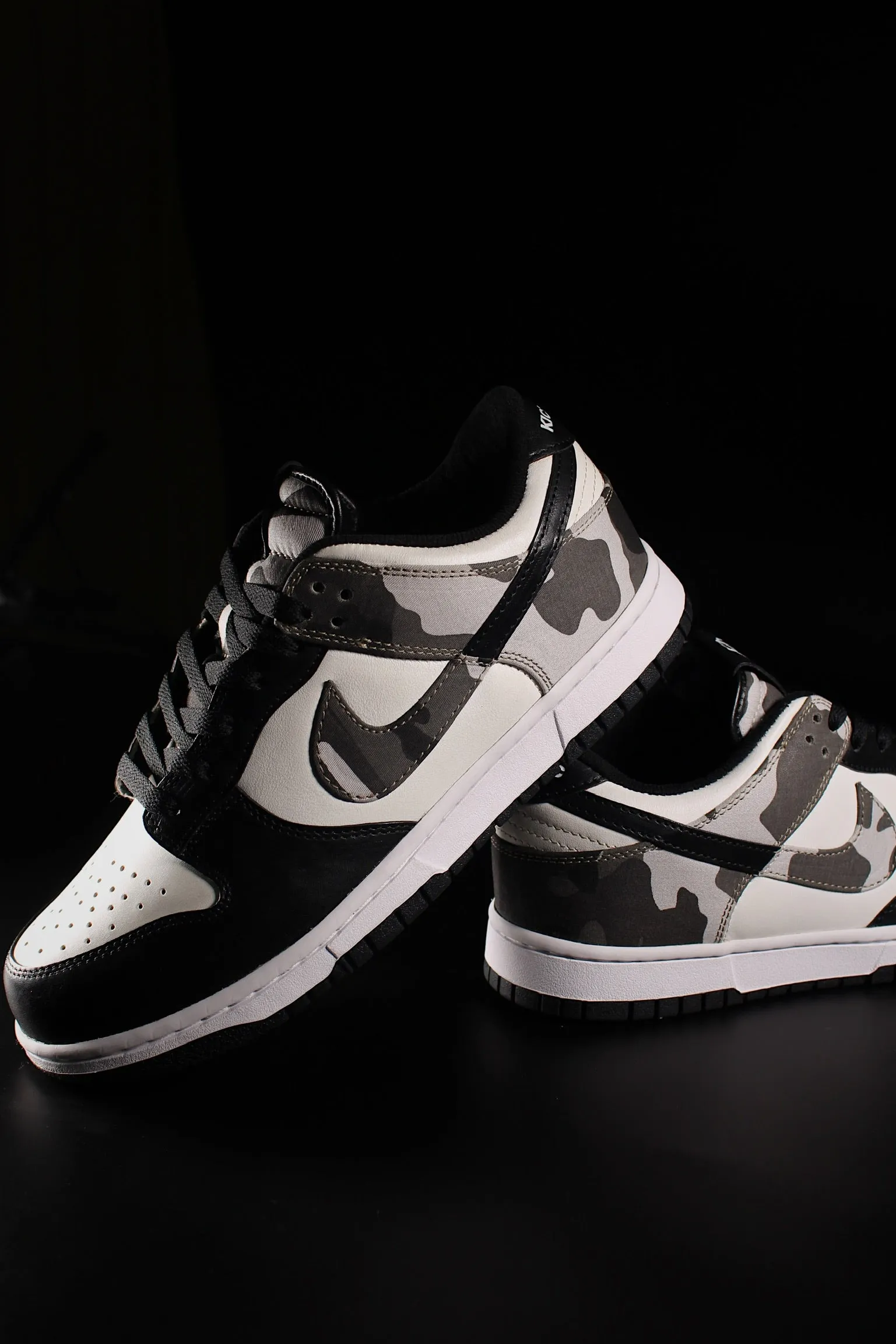 Nike Dunk Low Military Panda