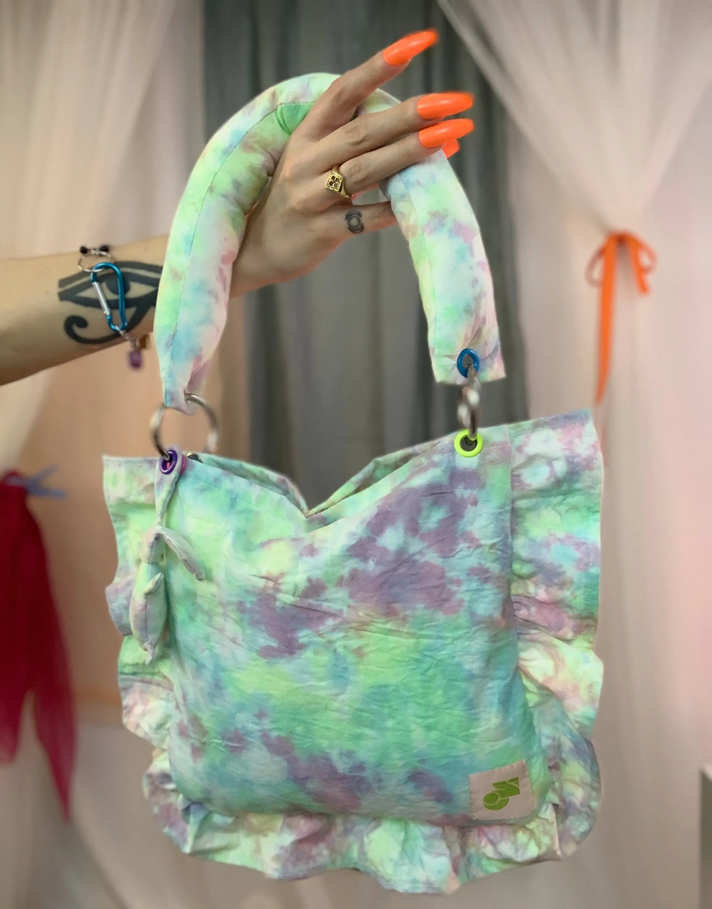 Ruffle tie dye pillow tote