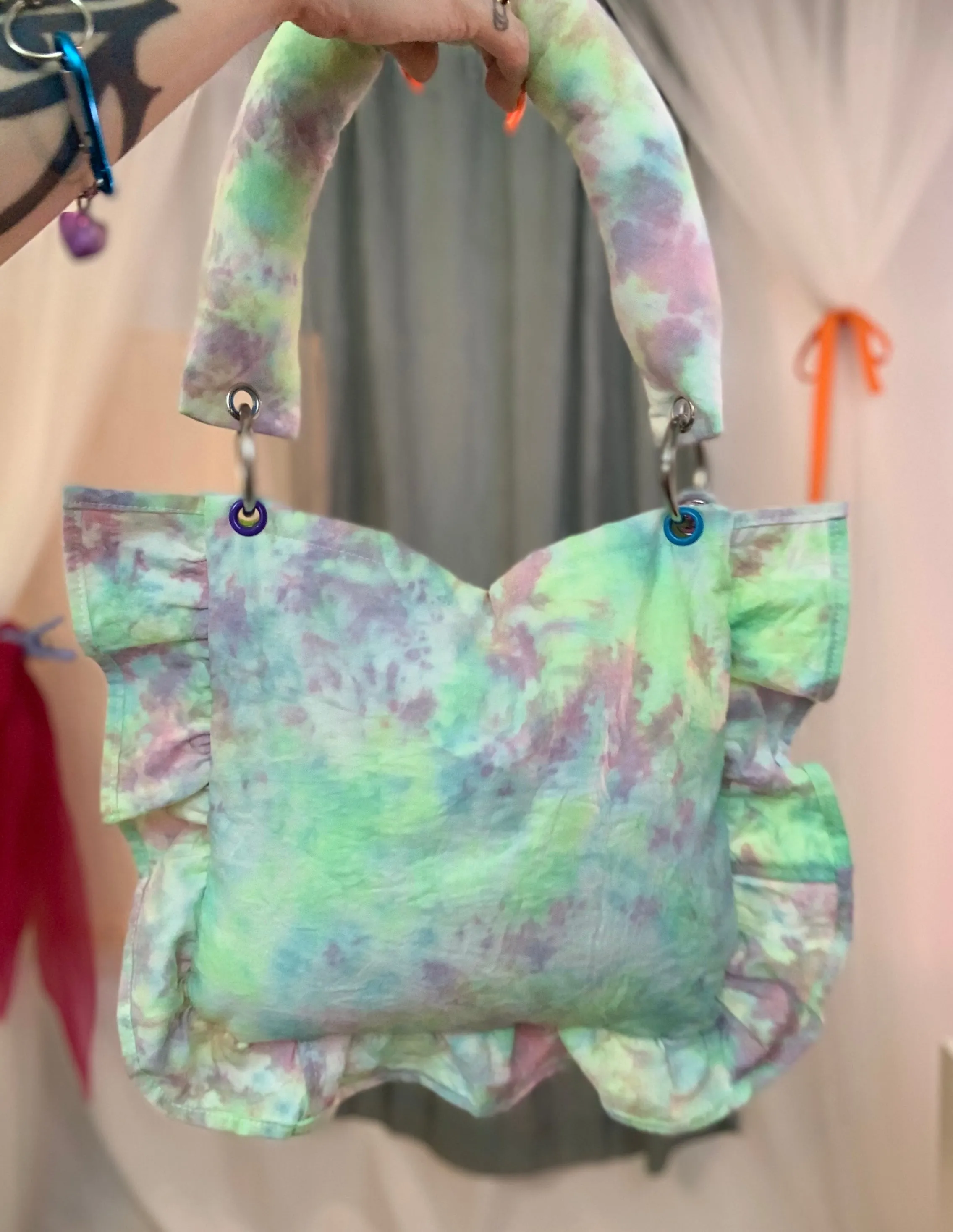 Ruffle tie dye pillow tote